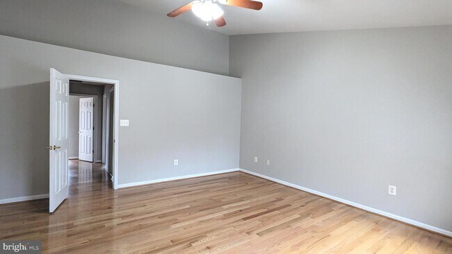 Building Photo - 3954 Royal Lytham Dr