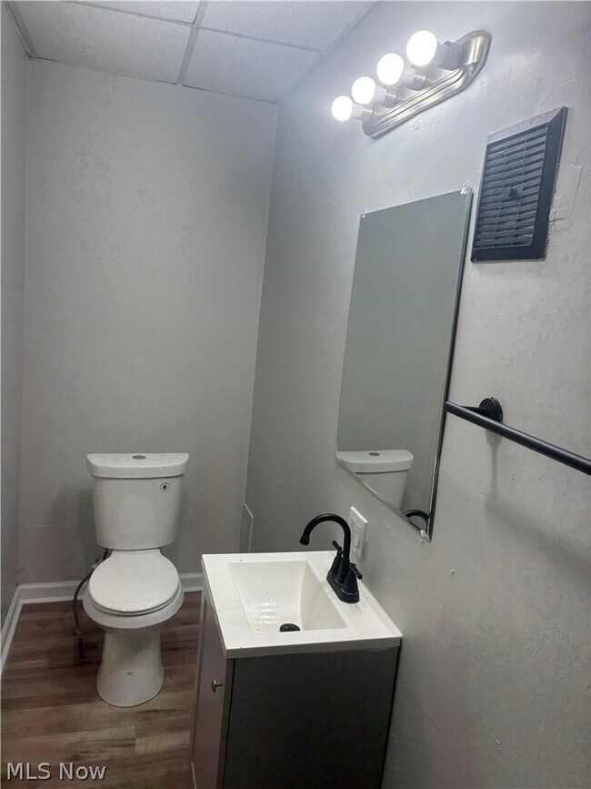 Building Photo - 4106 Lee Rd