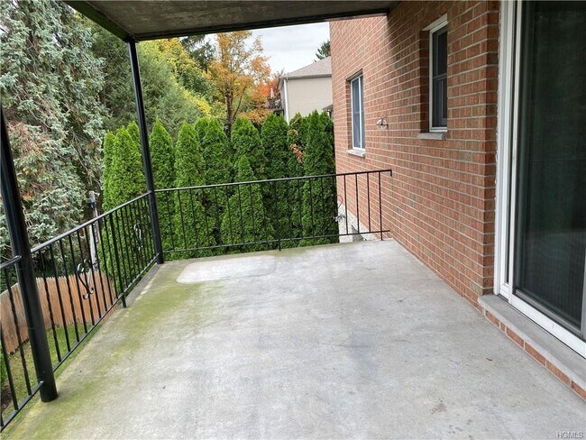 Building Photo - 51 Normandy Rd