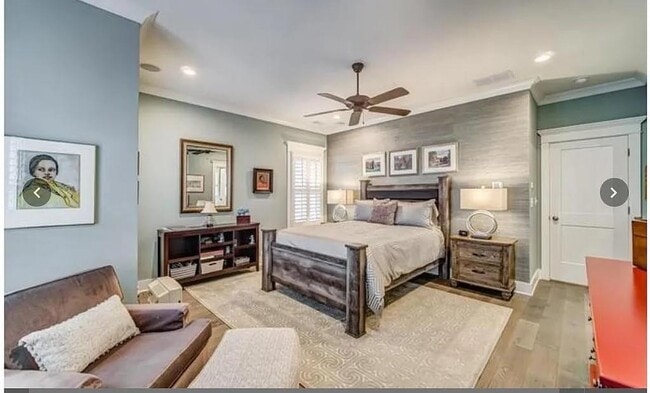 Building Photo - 830 Grove Bnd