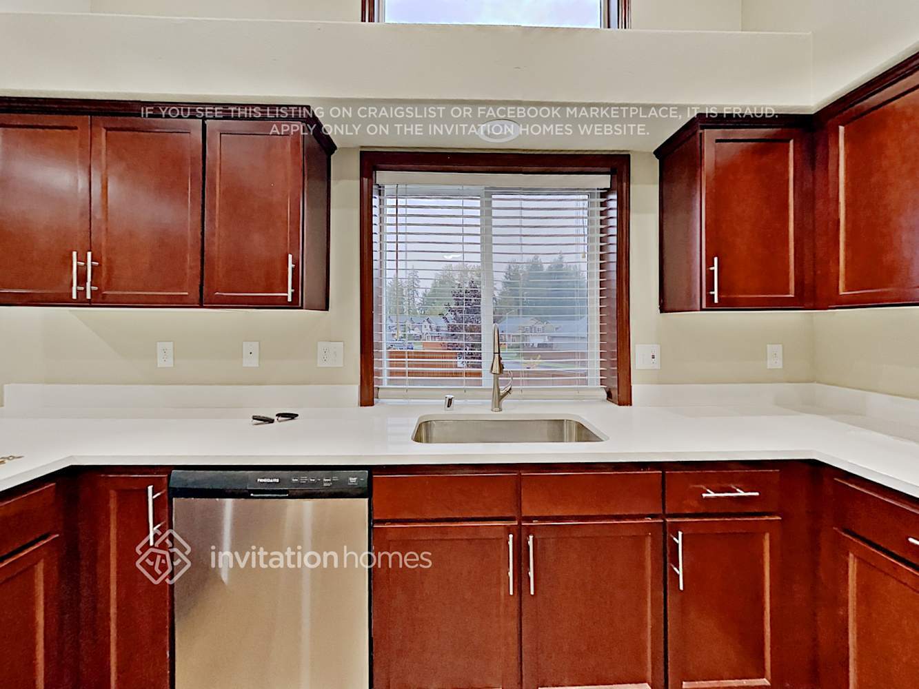 Building Photo - 17812 82nd Dr NE