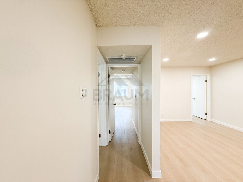 Building Photo - 4638 Tilden Ave