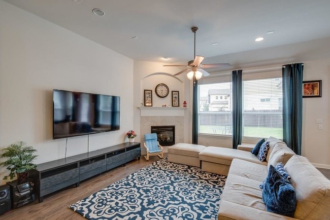 Building Photo - 103 Farola Cove