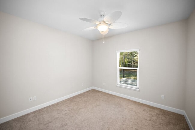 Building Photo - 24379 Sailfish Ln