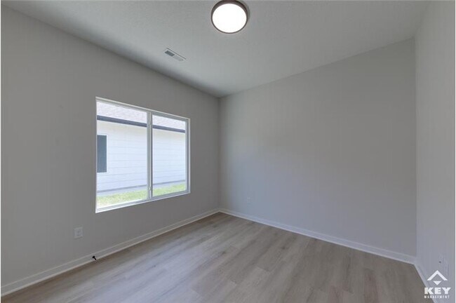 Building Photo - 5458 N Briskbay Ct