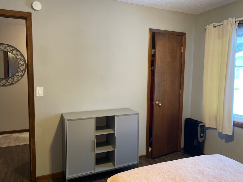 Closet - 5665 Wood Duck Cir