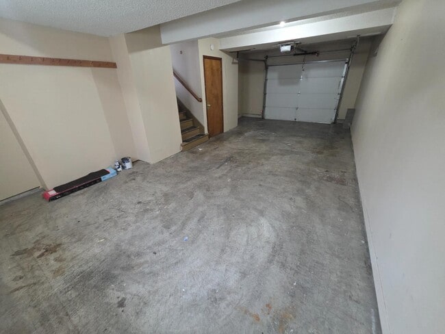 Building Photo - 1405 SE 7th St