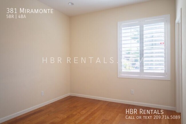 Building Photo - 381 Miramonte-