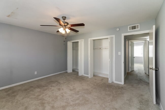 Building Photo - 3115 Falk Ct