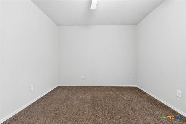 Building Photo - 5701 Redstone Dr