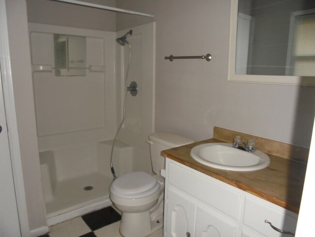 Building Photo - 402 Melbourne Dr