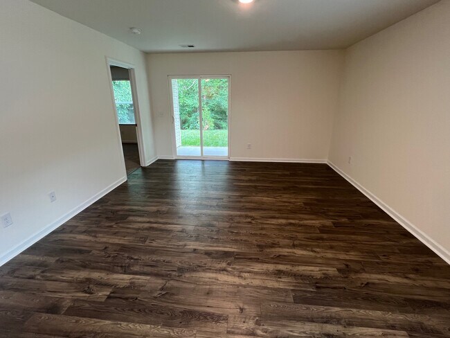 Building Photo - 336 Arrowhead Dr