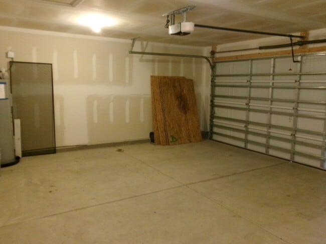 Building Photo - 3 bedroom, 2 bath home conveniently located in Conway