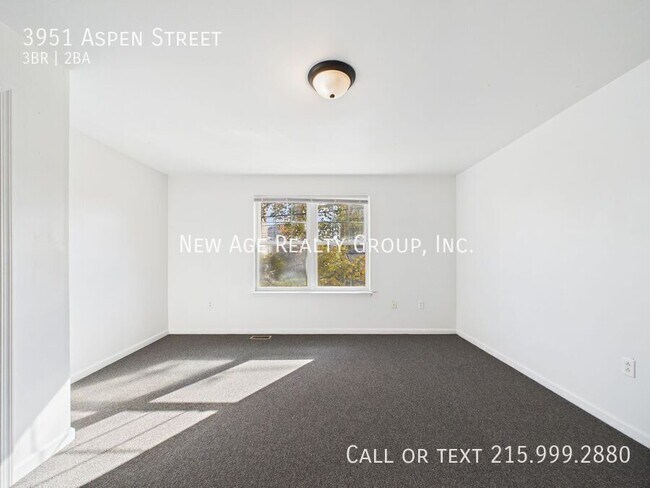 Building Photo - 3951 Aspen St