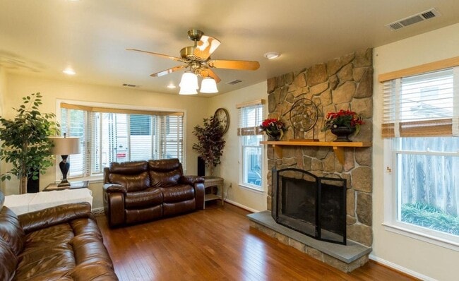 Building Photo - 5314 Foxboro Ct