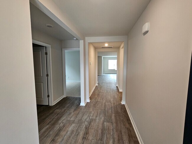 Building Photo - 3 Bedroom/ 2 Bath New Construction