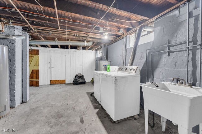Building Photo - 3703 E 63rd St