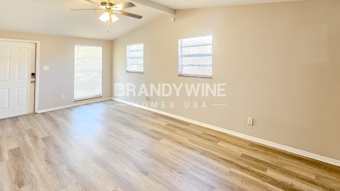 Building Photo - 4401 N 72nd St