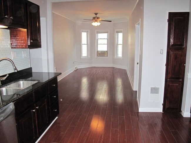 Building Photo - 31 Holyoke Rd