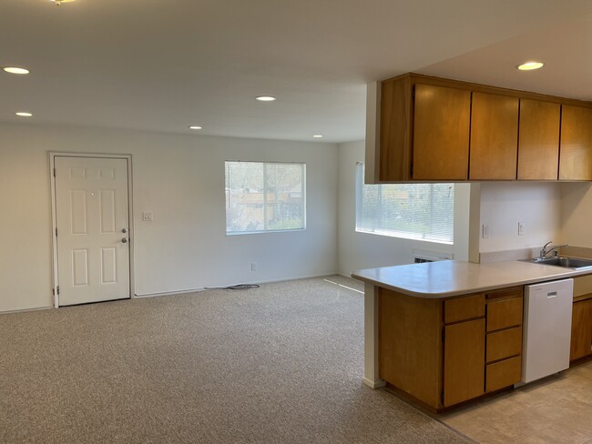 Building Photo - 2149 Mount Diablo St