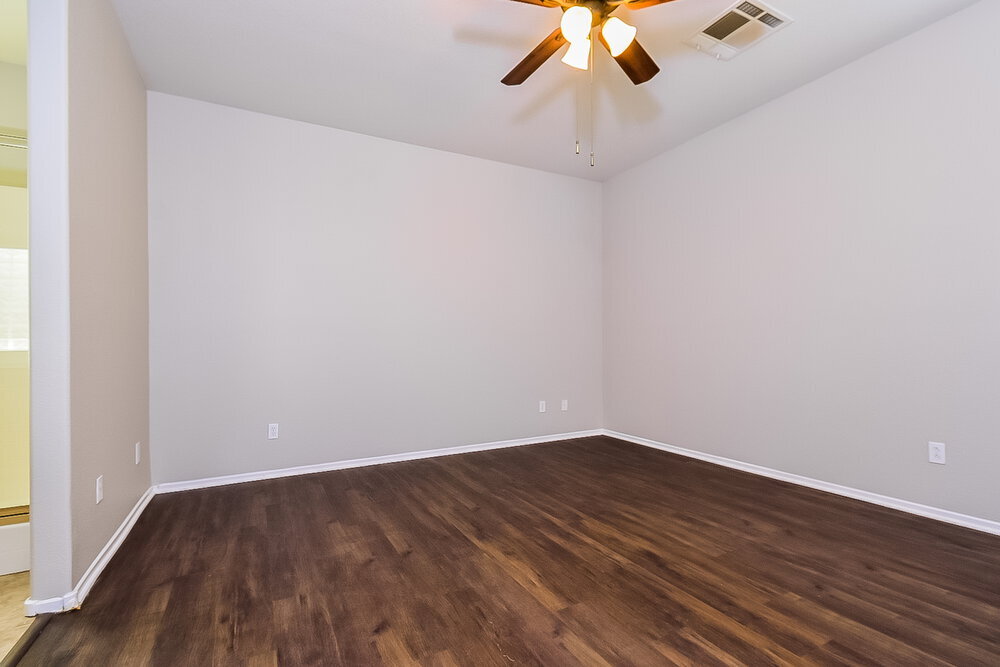 Building Photo - 9048 Blue Raven Ave