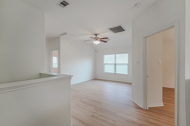 Building Photo - 25507 Marmite Dr