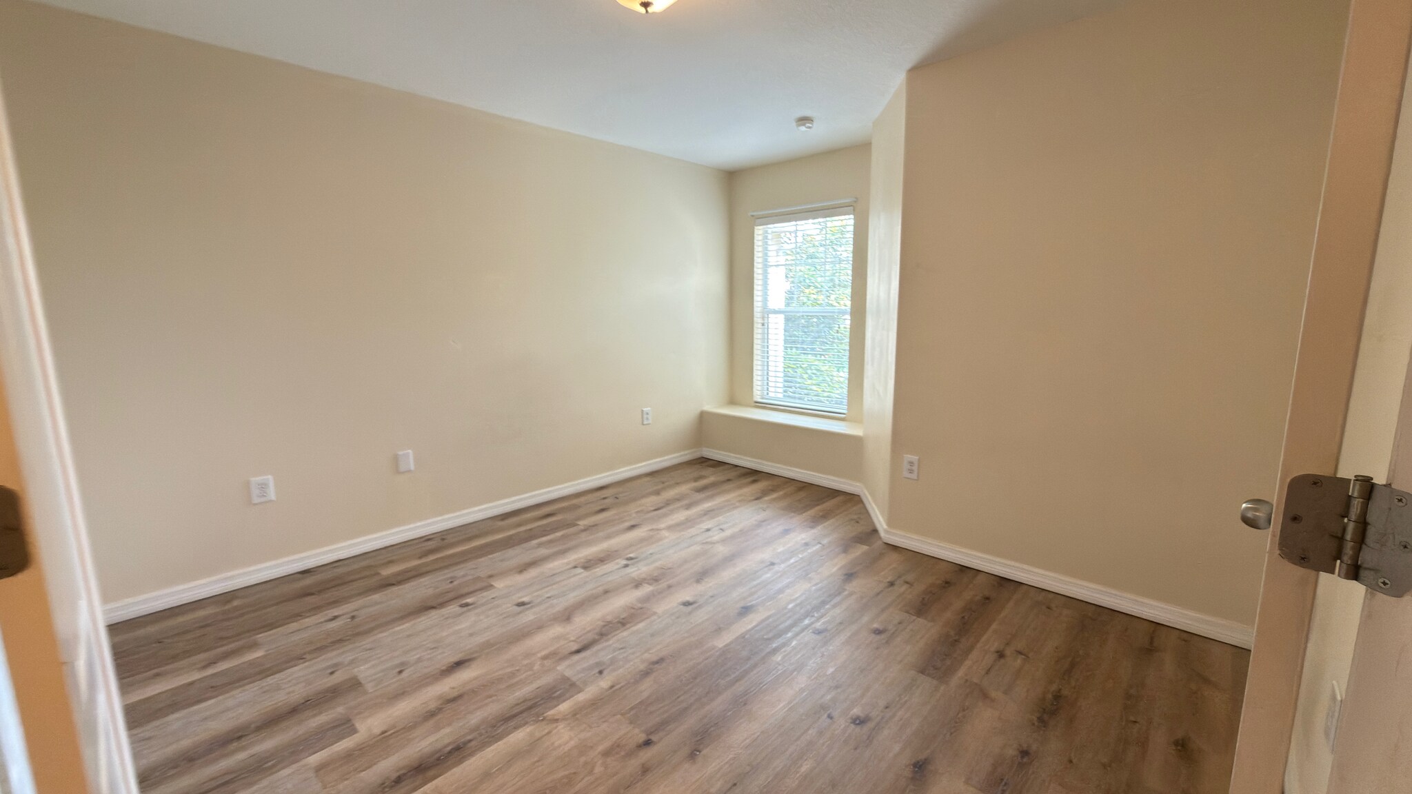 Building Photo - 4213 Winding Vine Dr