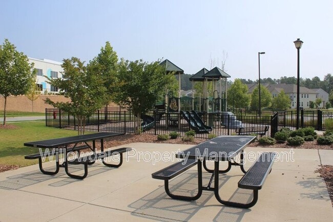 Building Photo - 1139 Chestnut Bluff Run