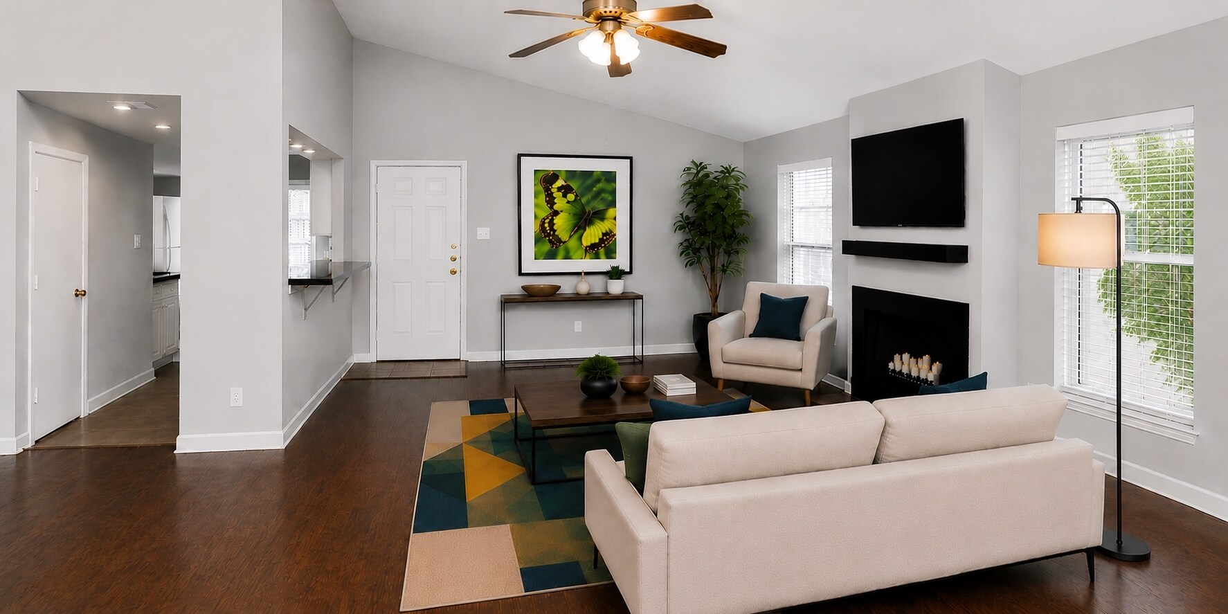 Living room - 6723 Eastridge Dr