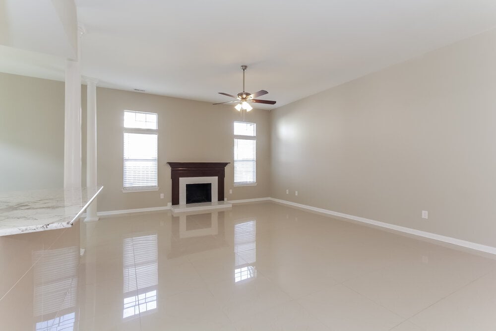 Building Photo - 1514 Jeffrey Bryan Dr