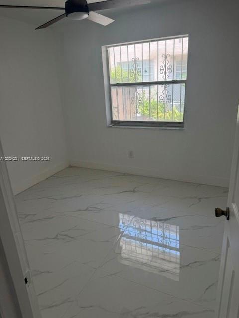 Building Photo - 262 NE 55th Terrace