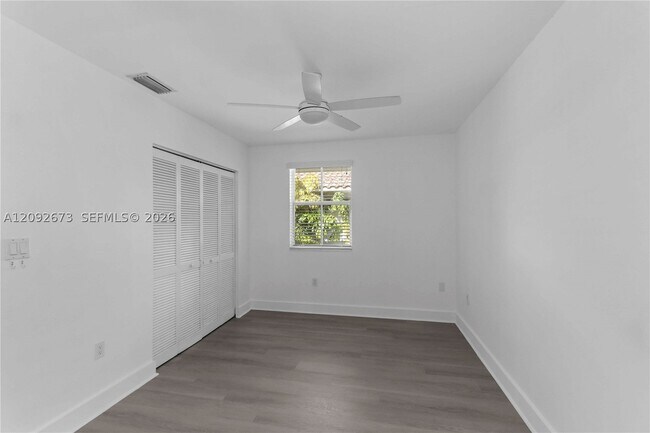 Building Photo - 3625 SW 37th Ave
