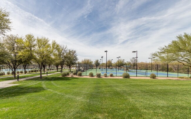 Building Photo - 3417 N San Marin Dr