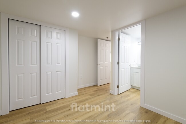 Building Photo - 4646 S Willow St