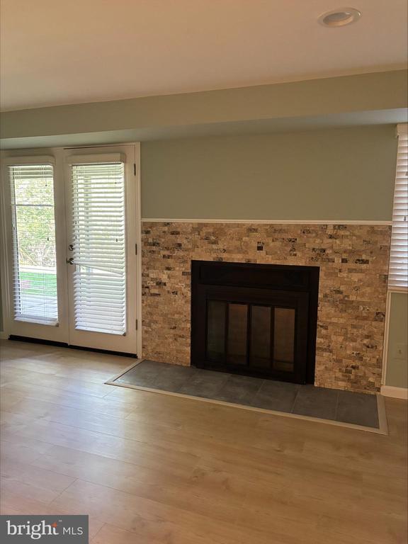 Building Photo - 87 Amity Dr