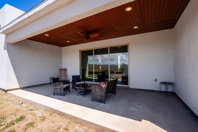 Building Photo - 231 Premio Ct