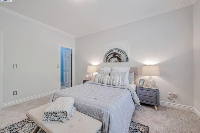 Building Photo - 260 Abigail Cir