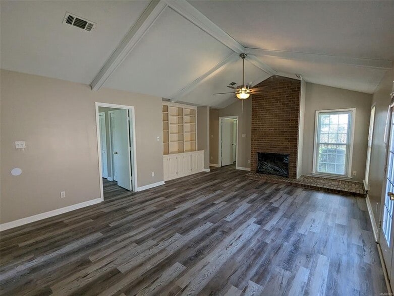 Building Photo - 5908 Carmel Dr