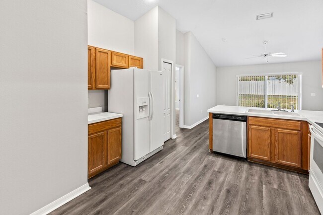 Building Photo - Great Home