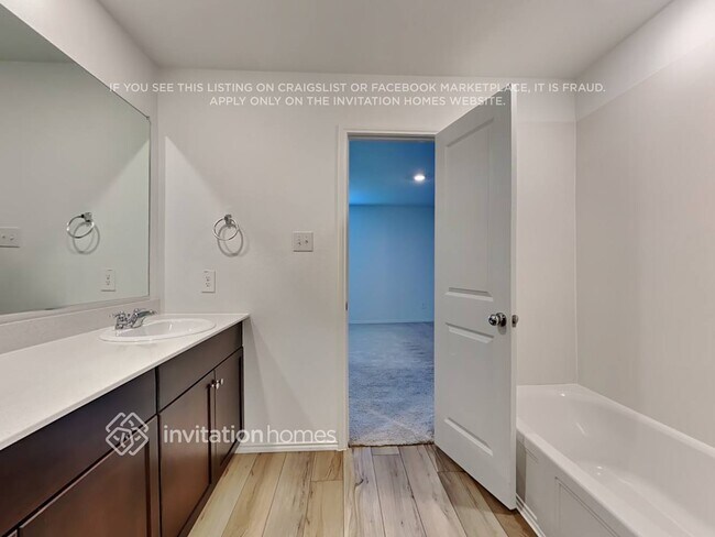 Building Photo - 464 Frio Pass Trl