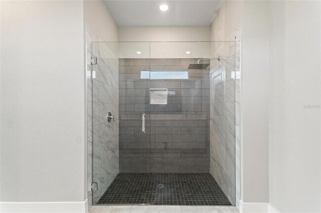 Building Photo - 1829 Northland Ave