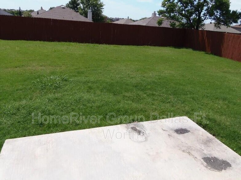 Building Photo - 709 Hanceville Way