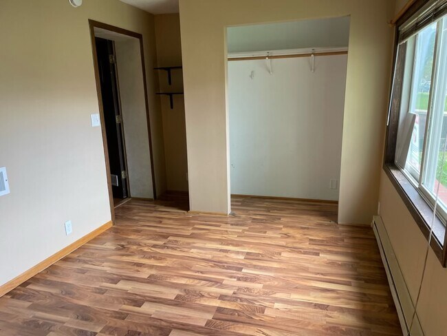 Lower Bedroom1 - 819 8th Ave S