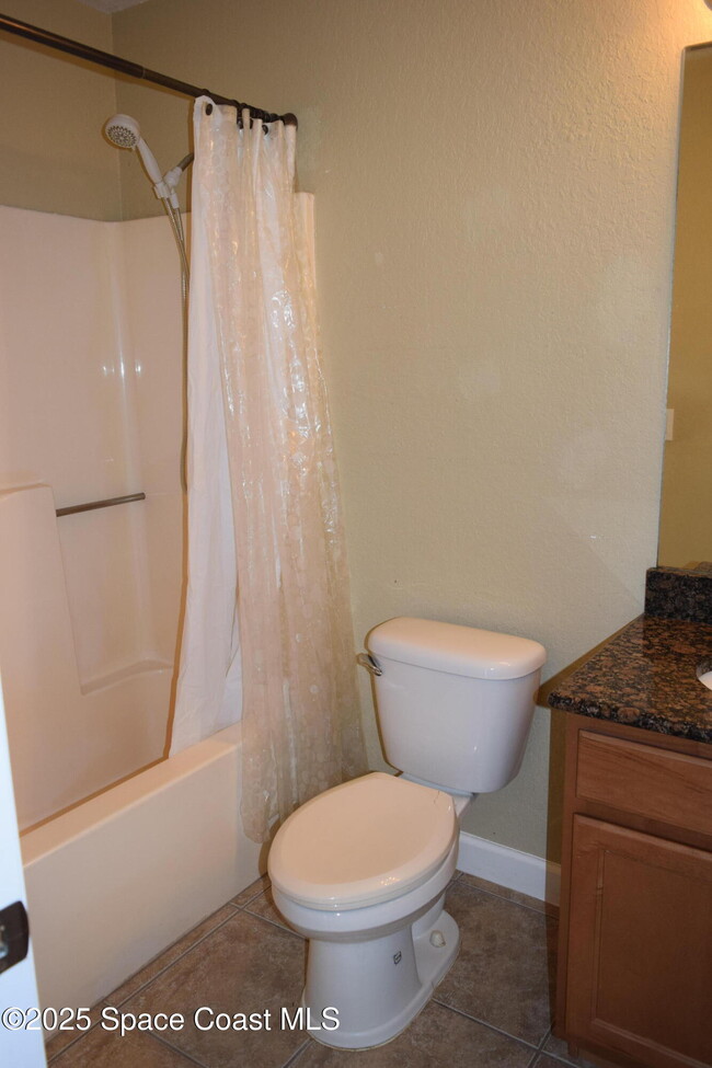 Building Photo - 719 Samuel Chase Ln