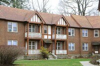 Building Photo - Two Bedroom Apartment