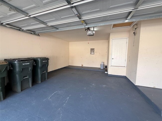 Building Photo - 228 Black Forest Rd