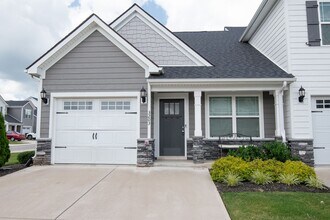 Building Photo - Fantastic, end-unit townhome in desirable Shelton Crossing!