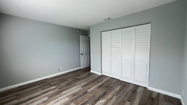 Building Photo - Titusville 2 Bedroom w/ Balcony