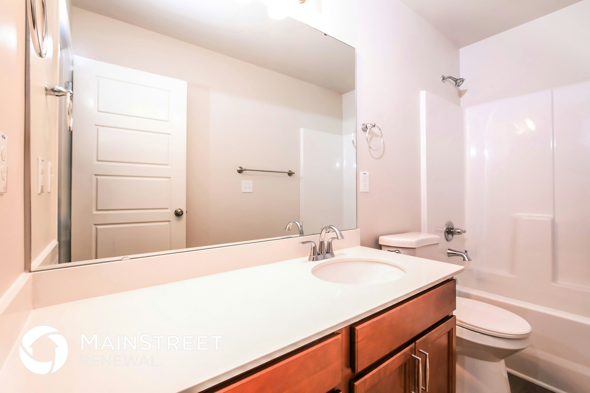 Building Photo - 250 Hawksbill Dr