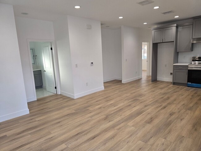 Building Photo - Brand New ADU in Garden Grove for Rent